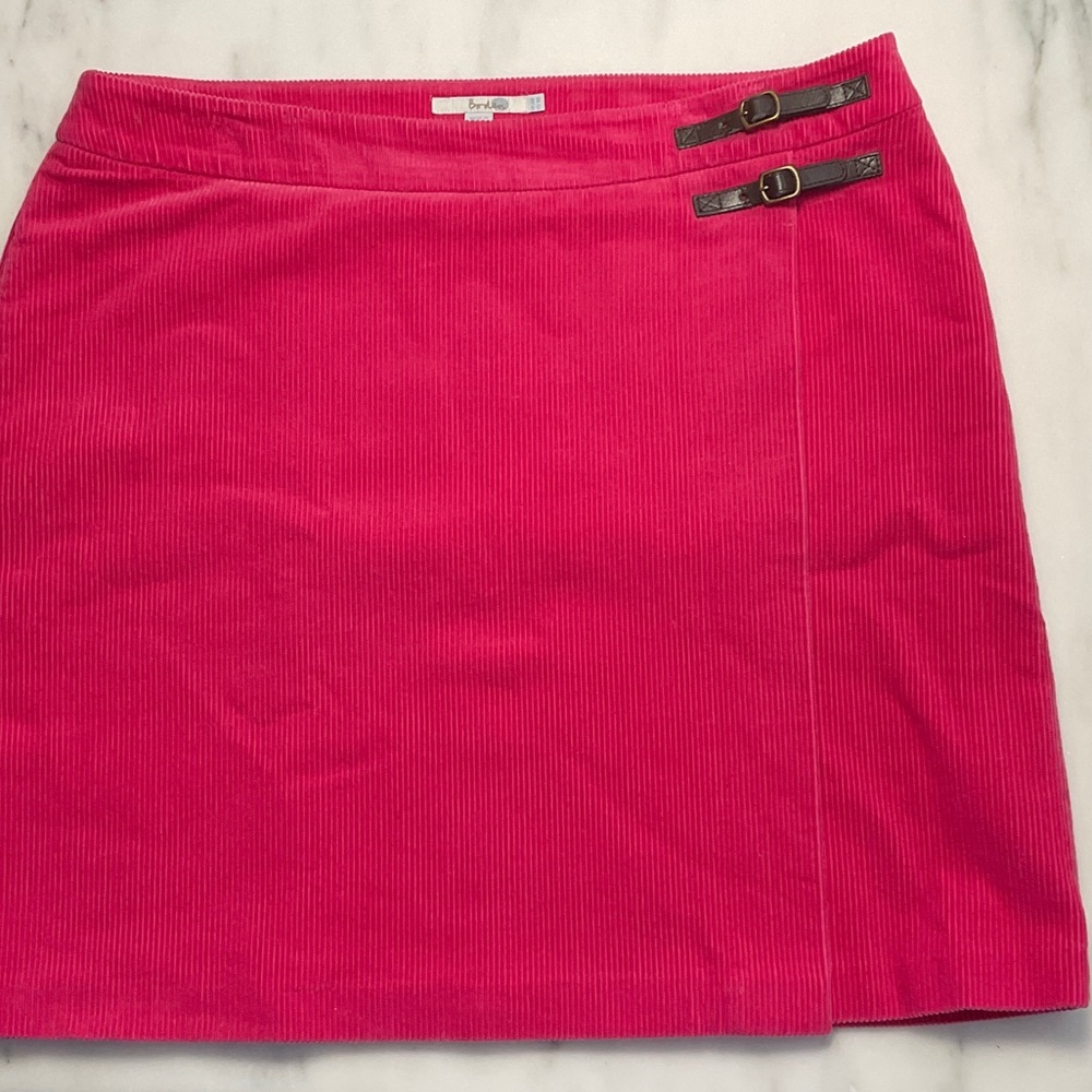 Boden Bright Pink Mini Skirt with Buckle Accents, size 16